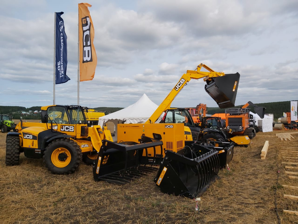 Итоги проведения Всероссийской выставки День Поля 2021 - JCB - Омск